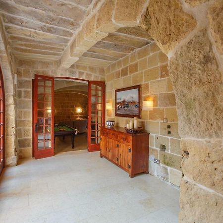 Il-Veduta Holiday Farmhouse With Sunny Private Pool In Island Of Gozo Għarb Екстериор снимка