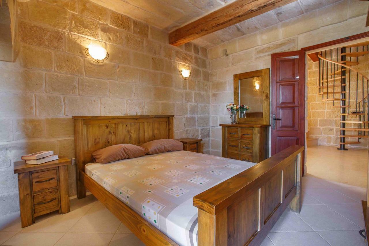 Il-Veduta Holiday Farmhouse With Sunny Private Pool In Island Of Gozo Għarb Екстериор снимка