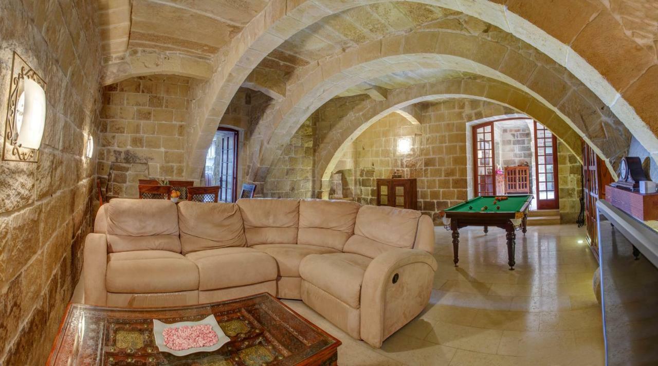 Il-Veduta Holiday Farmhouse With Sunny Private Pool In Island Of Gozo Għarb Екстериор снимка