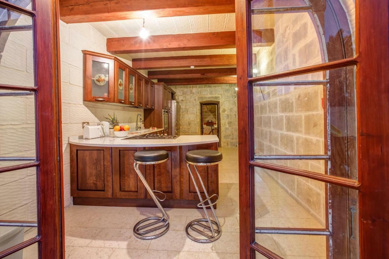 Il-Veduta Holiday Farmhouse With Sunny Private Pool In Island Of Gozo Għarb Екстериор снимка